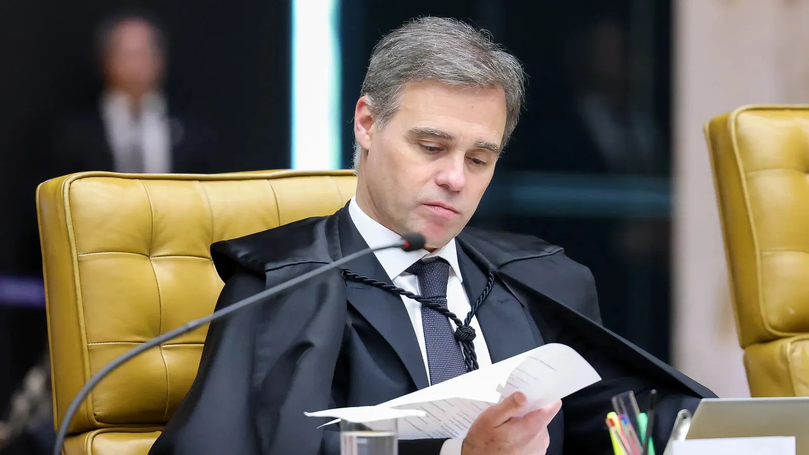 STF levará ao Plenário relatório da PF sobre mensagens de Moraes e Vorcaro
