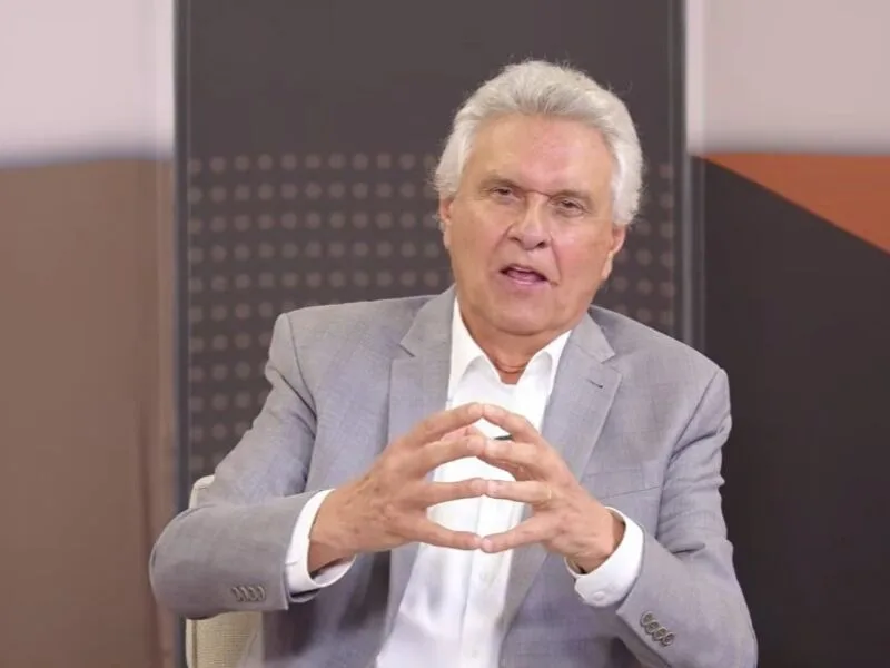 Caiado acusa Vorcaro de envolver Moraes, Lula e Flávio Bolsonaro