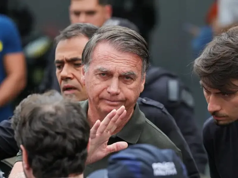 TSE libera imagens de Bolsonaro em material de campanha de Lucas Bove