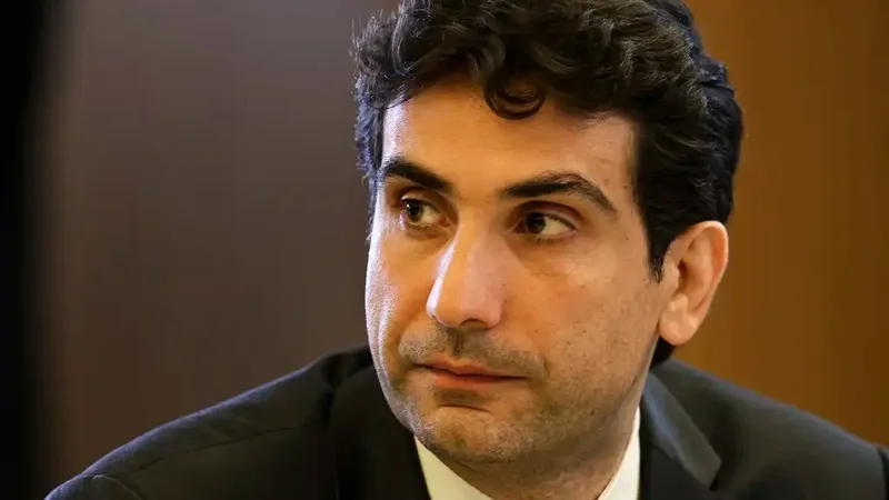 PF agenda oitivas sobre Banco Master com Galípolo, Campos Neto e Esteves