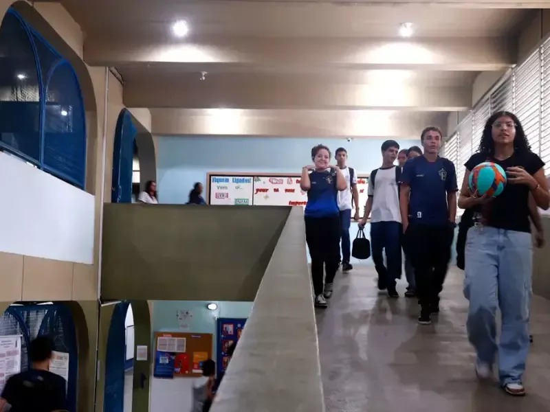 Pé-de-Meia libera R$ 200 e R$ 225 conforme mês de nascimento