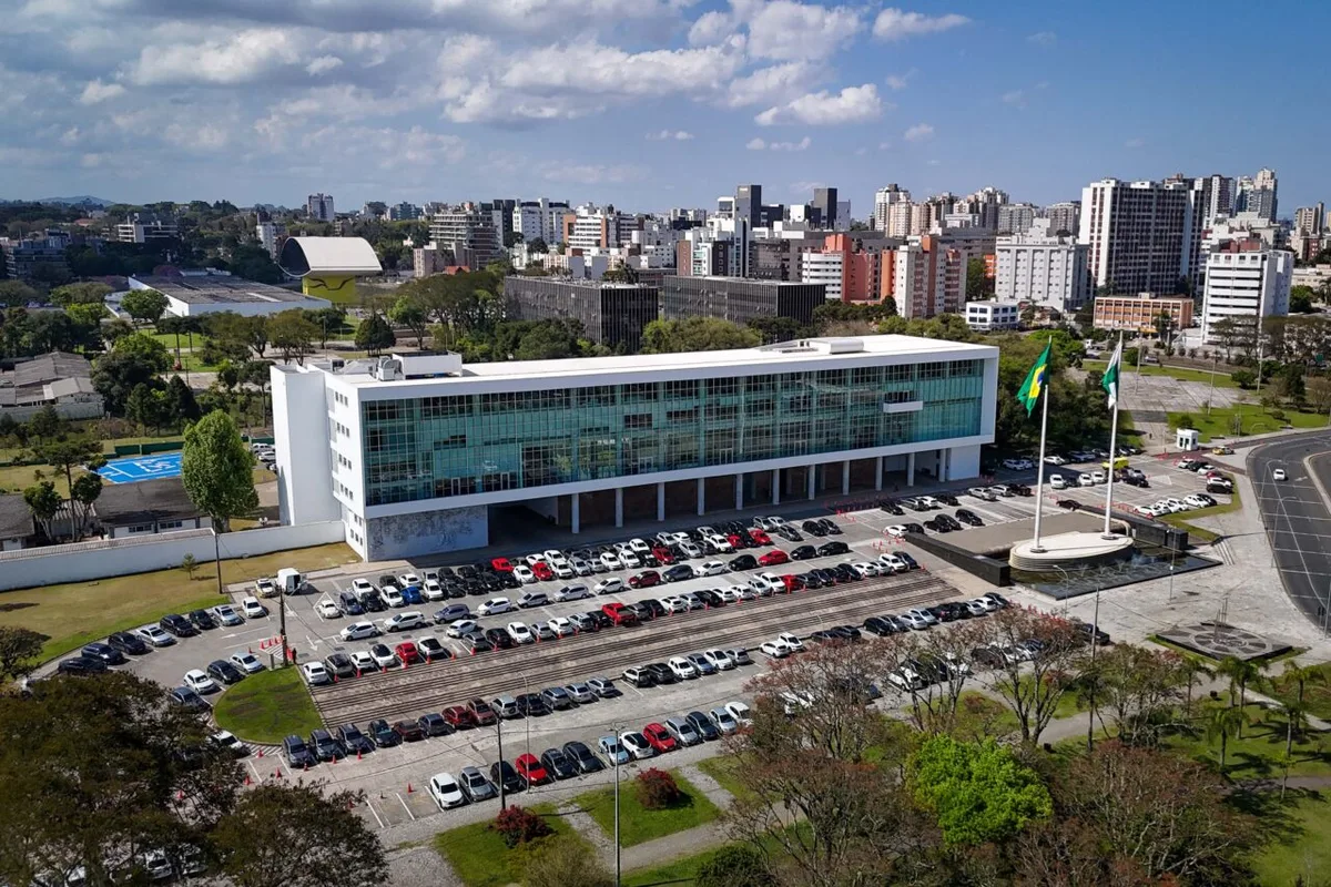 Moro lidera disputa no Paraná com 50,7% das intenções de voto
