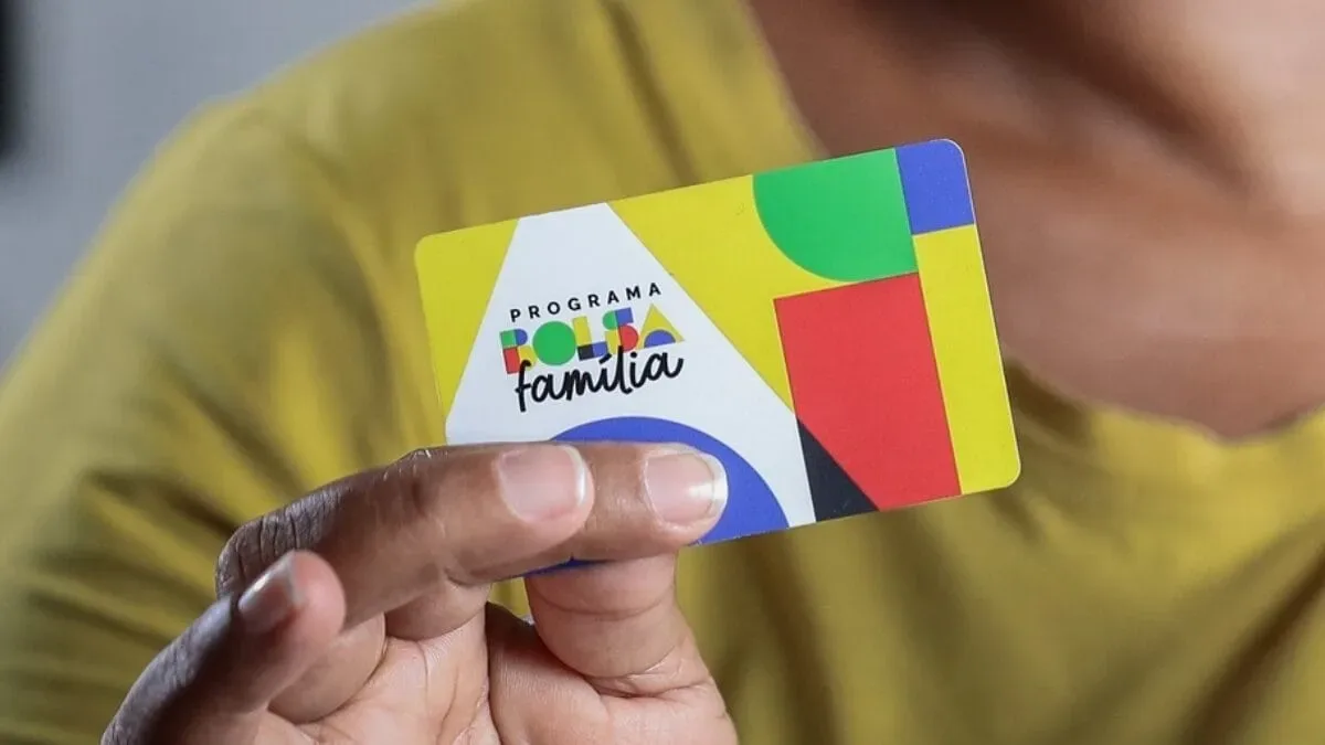 Bolsa Família terá piso de R$ 691 e benefício médio de R$ 777 em outubro