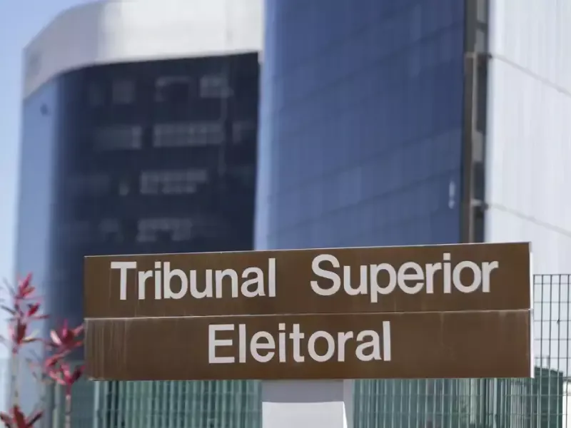 Decisões do TSE e do STF mudam debate presidencial da Globo