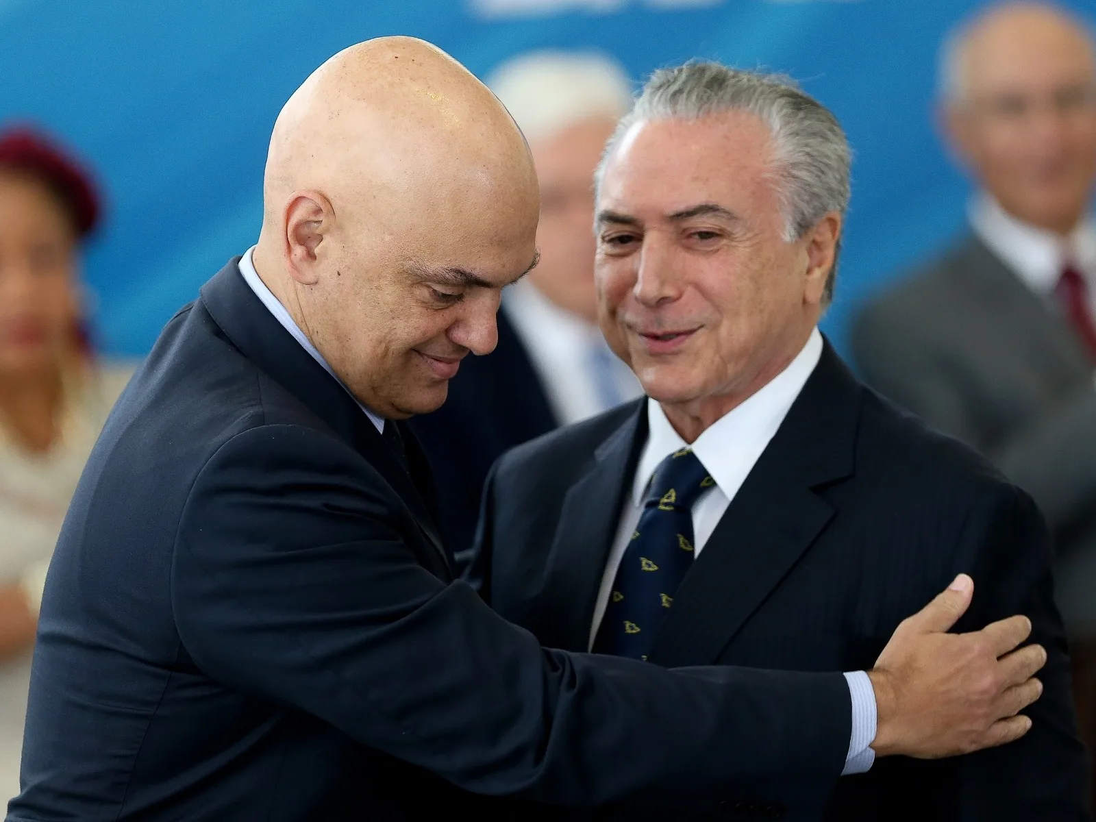 Temer reúne aliados de Mendonça em SP em meio a tensão no STF