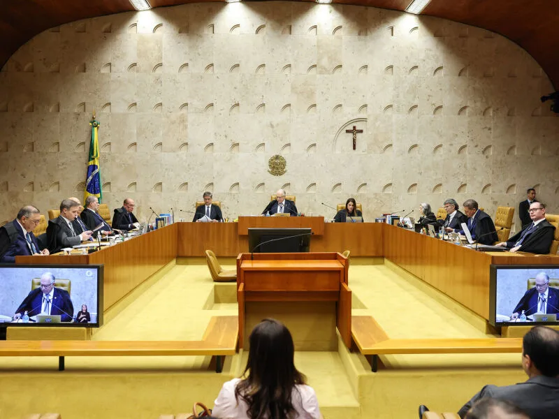 Mendonça vota com Fachin contra pedido de Gilmar no julgamento do STF