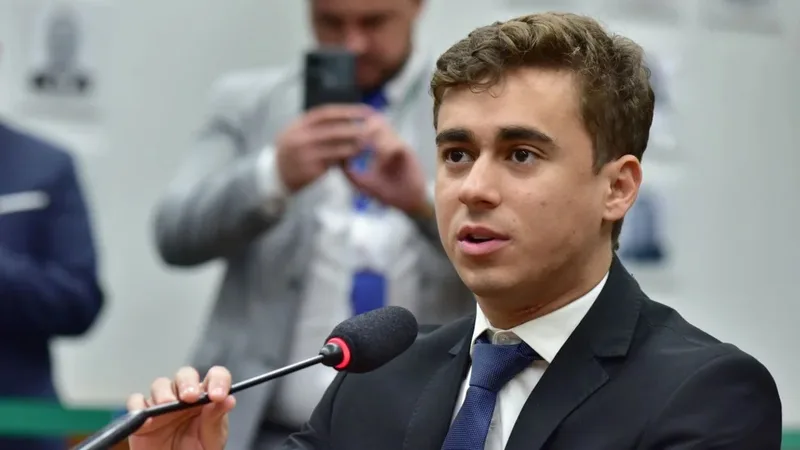 TSE manda Nikolas Ferreira remover publicação sobre fala de Lula