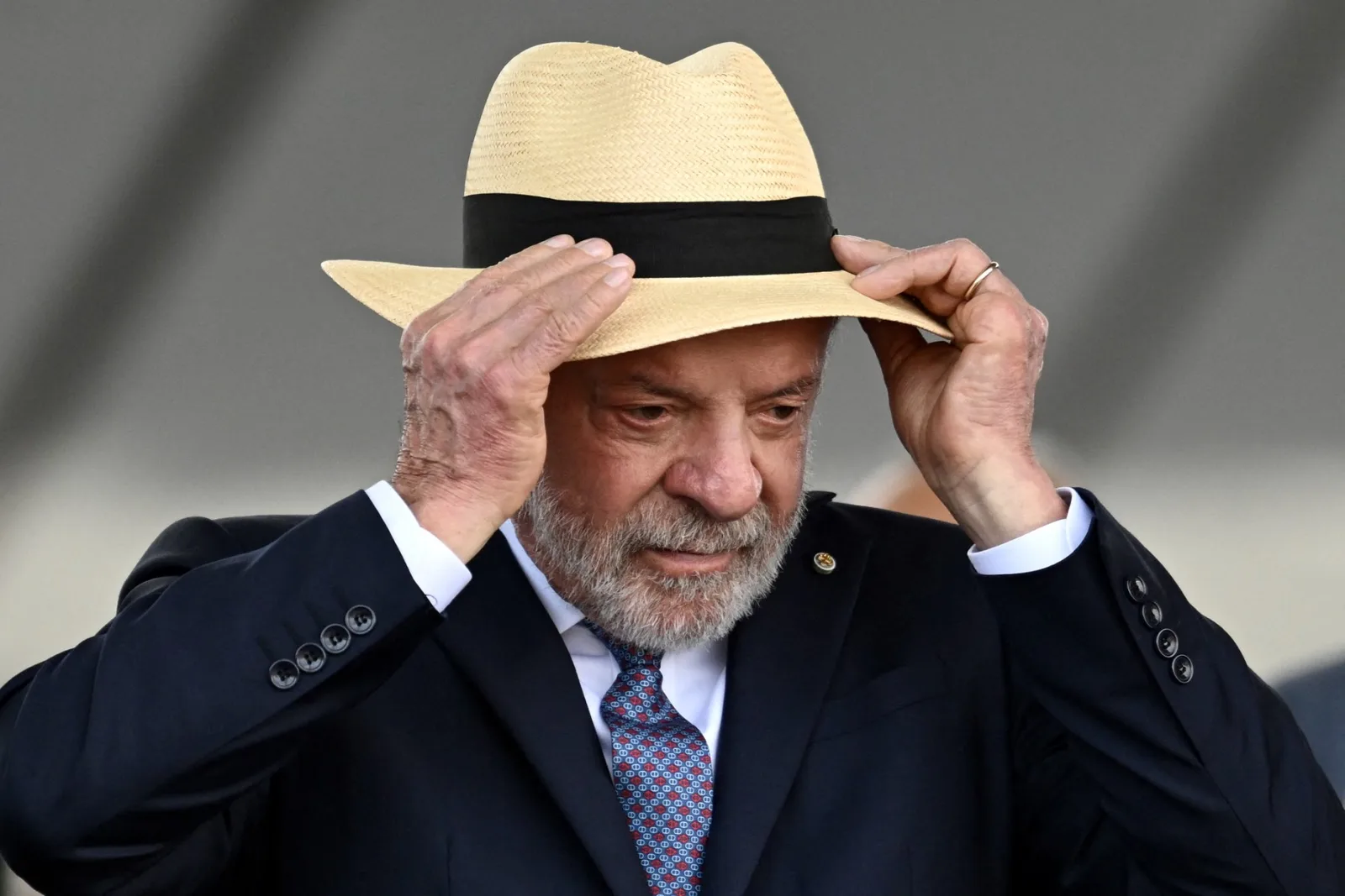 Lula associa eleição presidencial à defesa da soberania nacional