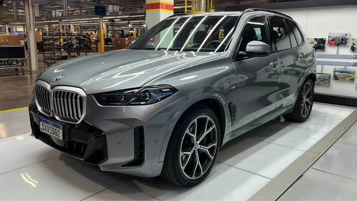 BMW alcança 3,5 milhões de eletrificados vendidos no mundo