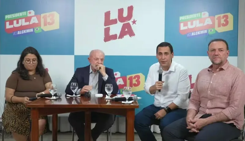 Lula faz transmissão eleitoral no Alvorada durante campanha à reeleição