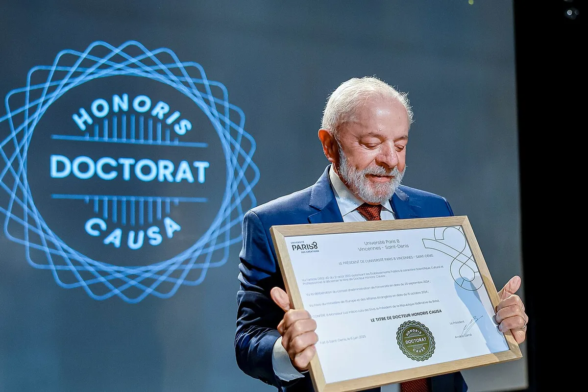 Lula chega a 42 títulos honoris causa após homenagem em Coimbra