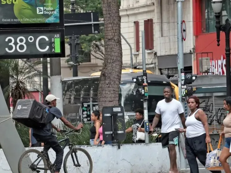 Onda de calor eleva temperaturas em oito estados até segunda-feira