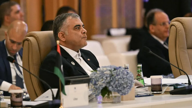 Troca no comando do petróleo iraniano ocorre durante guerra e impasse em Hormuz