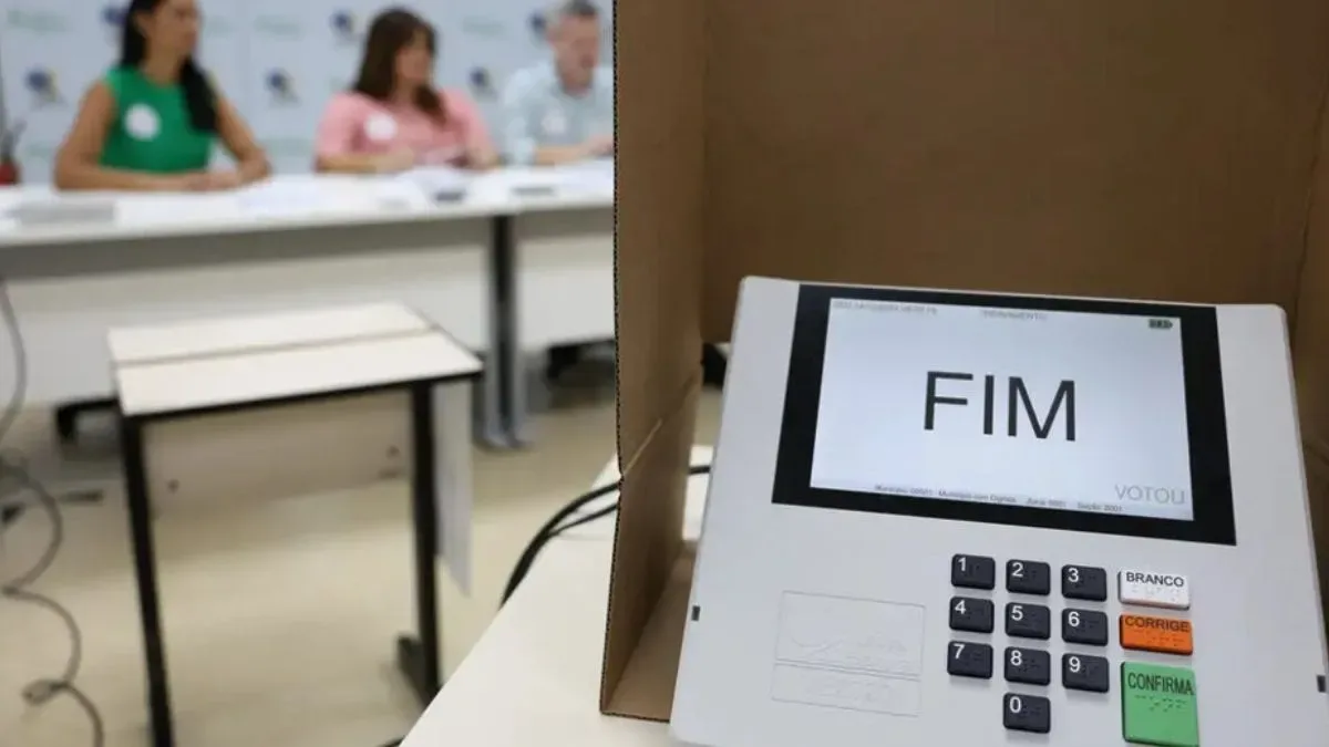 Eleitorado jovem recua 22% e envelhece mapa político do Brasil