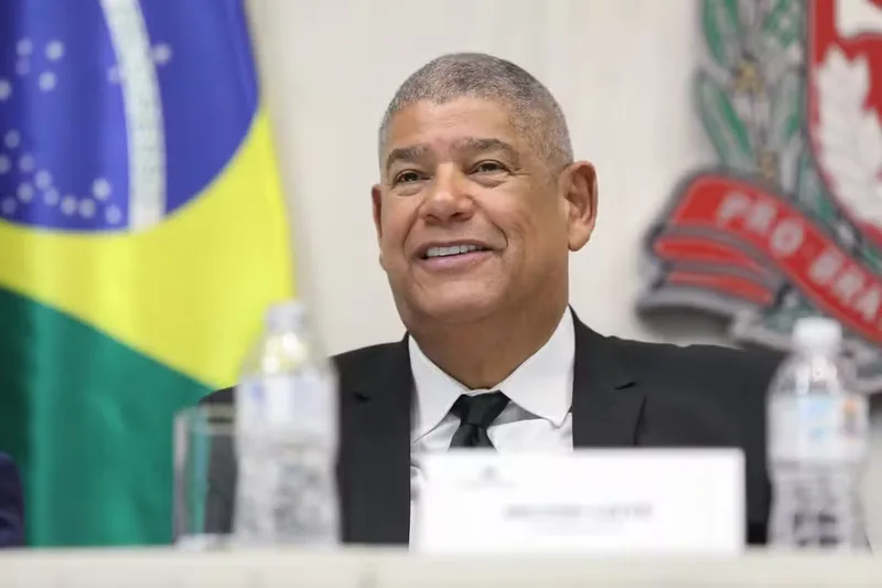 Buscas em Sorocaba encontram dinheiro e mantêm Milton Leite na condição de foragido