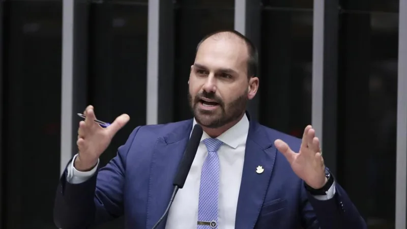 PF investiga gestão de recursos de filme sobre Jair Bolsonaro nos EUA