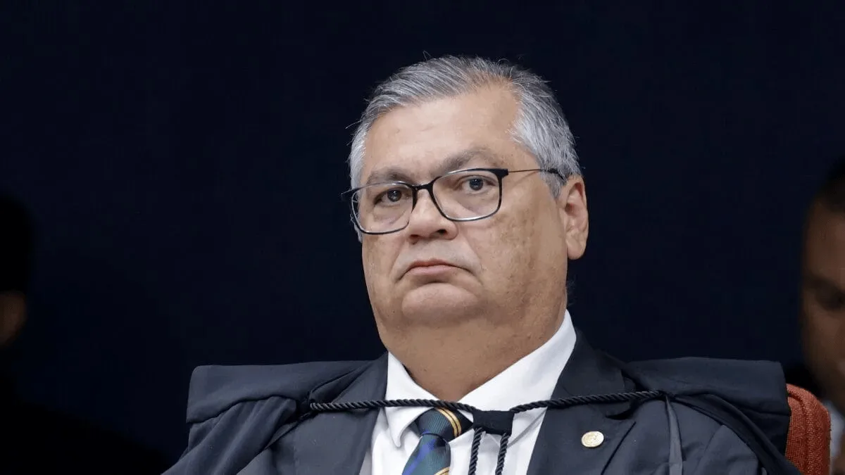 Flávio Dino reintegra cúpula da PF afastada por André Mendonça
